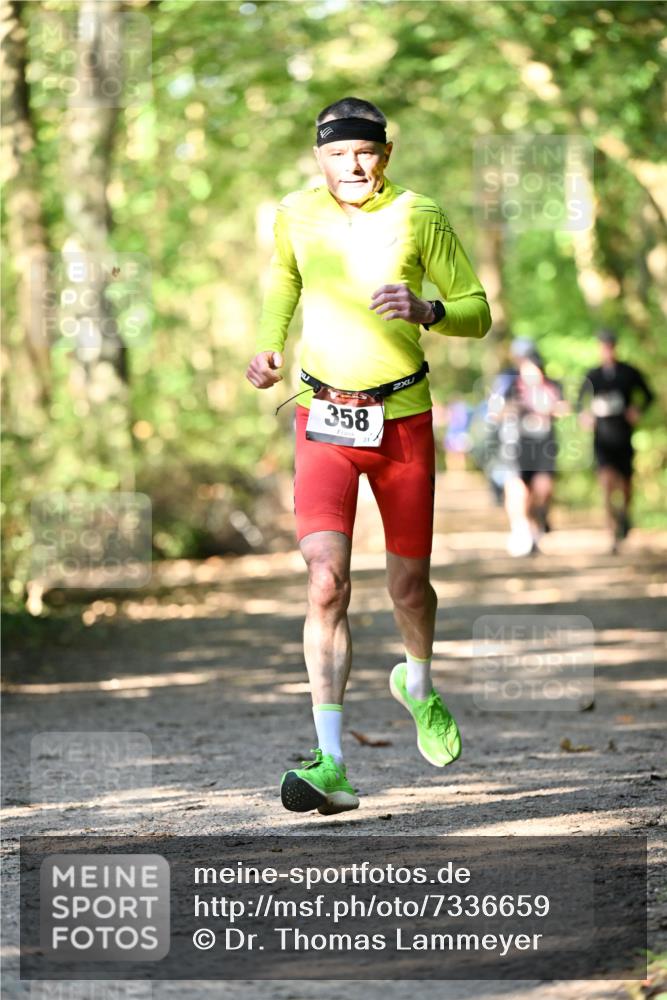 06.10.2024 - Bramfelder Halbmarathon 2024 Dr. Thomas Lammeyer http://msf.ph/oto/7336659 06.10.2024 10:16:15 Laufen 358 meine-sportfotos.de