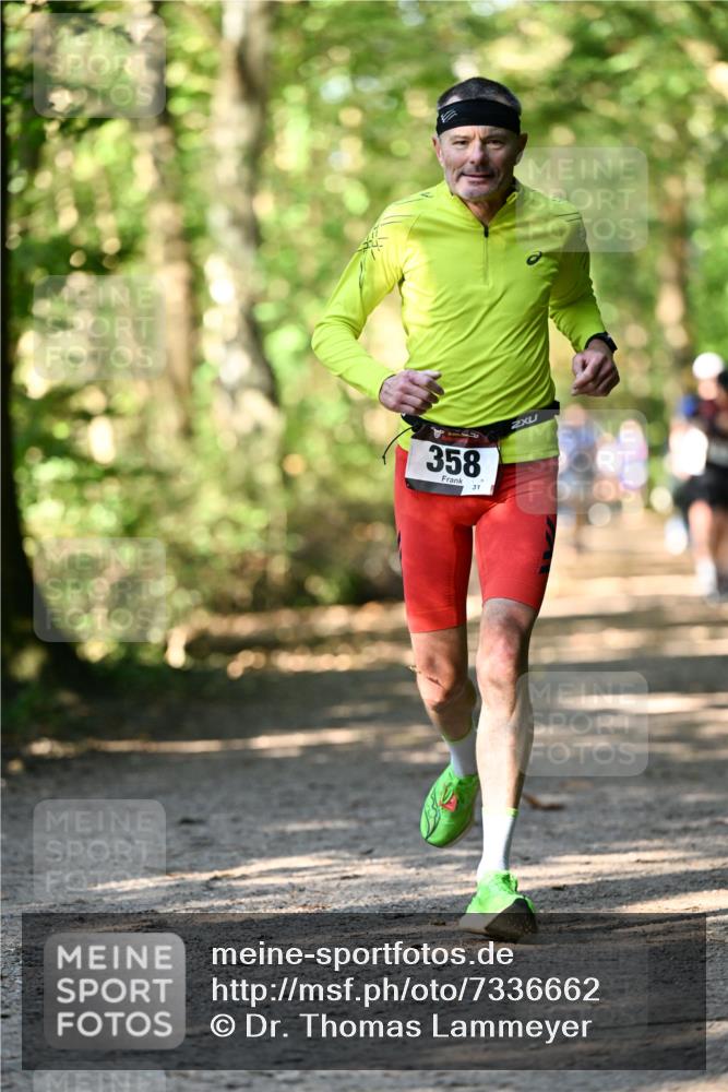 06.10.2024 - Bramfelder Halbmarathon 2024 Dr. Thomas Lammeyer http://msf.ph/oto/7336662 06.10.2024 10:16:16 Laufen 358 meine-sportfotos.de