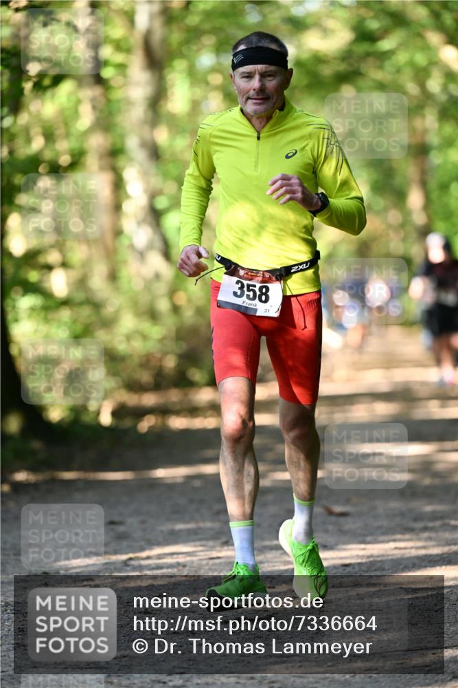 06.10.2024 - Bramfelder Halbmarathon 2024 Dr. Thomas Lammeyer http://msf.ph/oto/7336664 06.10.2024 10:16:16 Laufen 358, 31 meine-sportfotos.de