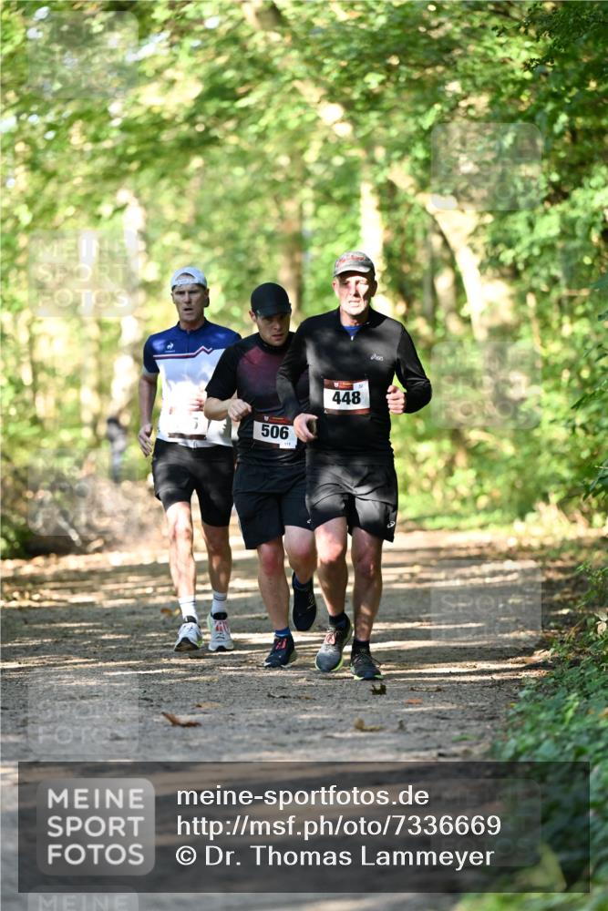 06.10.2024 - Bramfelder Halbmarathon 2024 Dr. Thomas Lammeyer http://msf.ph/oto/7336669 06.10.2024 10:16:23 Laufen 506, 111, 448, 32 meine-sportfotos.de