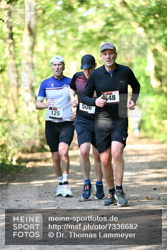 06.10.2024 - Bramfelder Halbmarathon 2024 Dr. Thomas Lammeyer http://msf.ph/oto/7336682 06.10.2024 10:16:24 Laufen 125, 506, 32, 48 meine-sportfotos.de