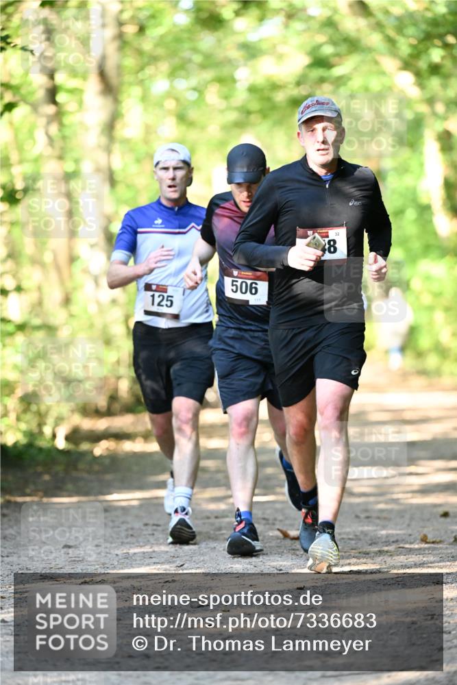 06.10.2024 - Bramfelder Halbmarathon 2024 Dr. Thomas Lammeyer http://msf.ph/oto/7336683 06.10.2024 10:16:25 Laufen 125, 506, 8, 32 meine-sportfotos.de