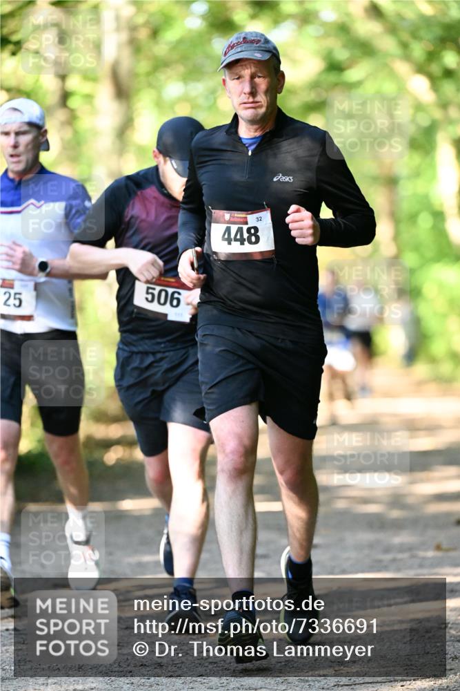 06.10.2024 - Bramfelder Halbmarathon 2024 Dr. Thomas Lammeyer http://msf.ph/oto/7336691 06.10.2024 10:16:26 Laufen 25, 506, 448, 32 meine-sportfotos.de