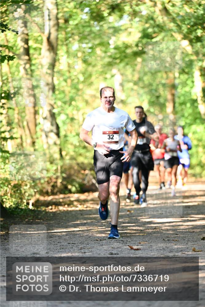 06.10.2024 - Bramfelder Halbmarathon 2024 Dr. Thomas Lammeyer http://msf.ph/oto/7336719 06.10.2024 10:16:37 Laufen 32 meine-sportfotos.de