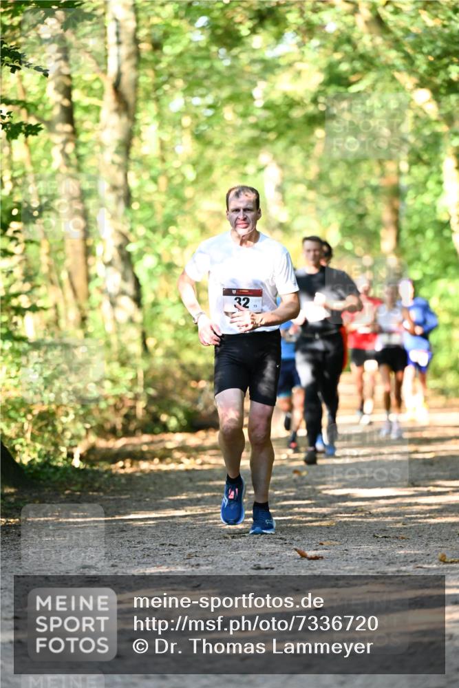 06.10.2024 - Bramfelder Halbmarathon 2024 Dr. Thomas Lammeyer http://msf.ph/oto/7336720 06.10.2024 10:16:37 Laufen 32 meine-sportfotos.de