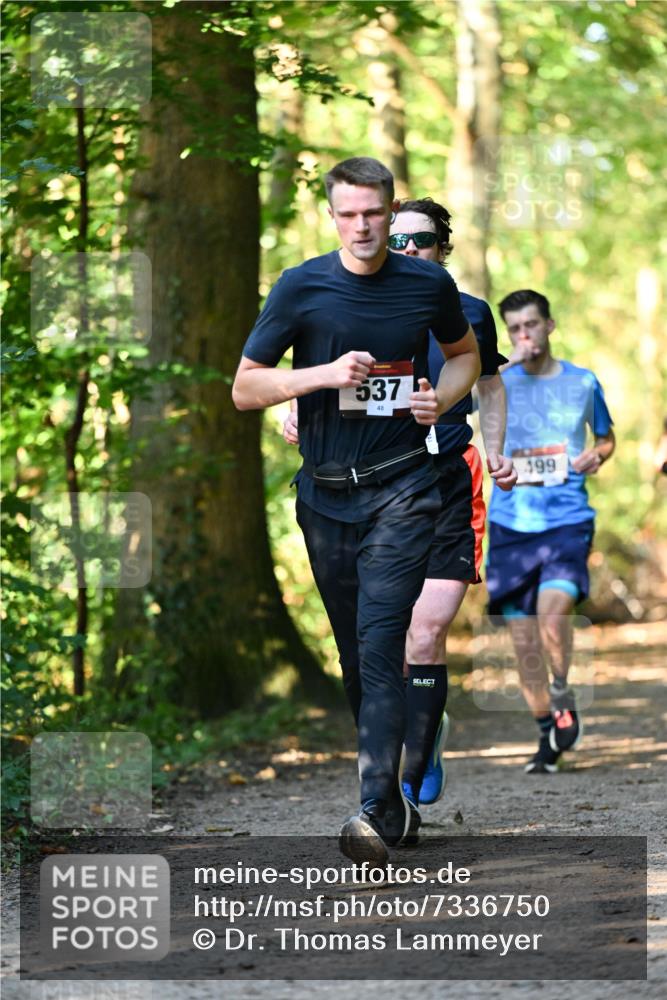 06.10.2024 - Bramfelder Halbmarathon 2024 Dr. Thomas Lammeyer http://msf.ph/oto/7336750 06.10.2024 10:16:42 Laufen 537, 199 meine-sportfotos.de