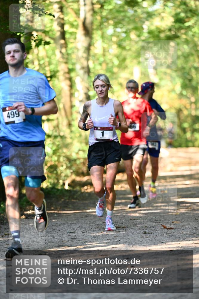 06.10.2024 - Bramfelder Halbmarathon 2024 Dr. Thomas Lammeyer http://msf.ph/oto/7336757 06.10.2024 10:16:44 Laufen 499, 1, 66 meine-sportfotos.de
