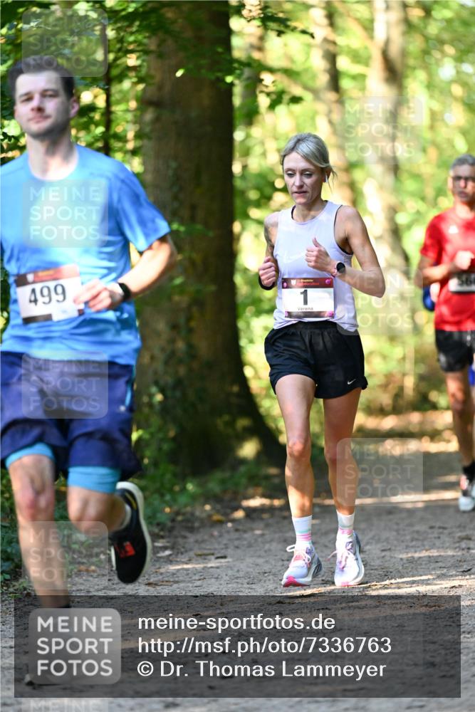 06.10.2024 - Bramfelder Halbmarathon 2024 Dr. Thomas Lammeyer http://msf.ph/oto/7336763 06.10.2024 10:16:45 Laufen 499, 56 meine-sportfotos.de