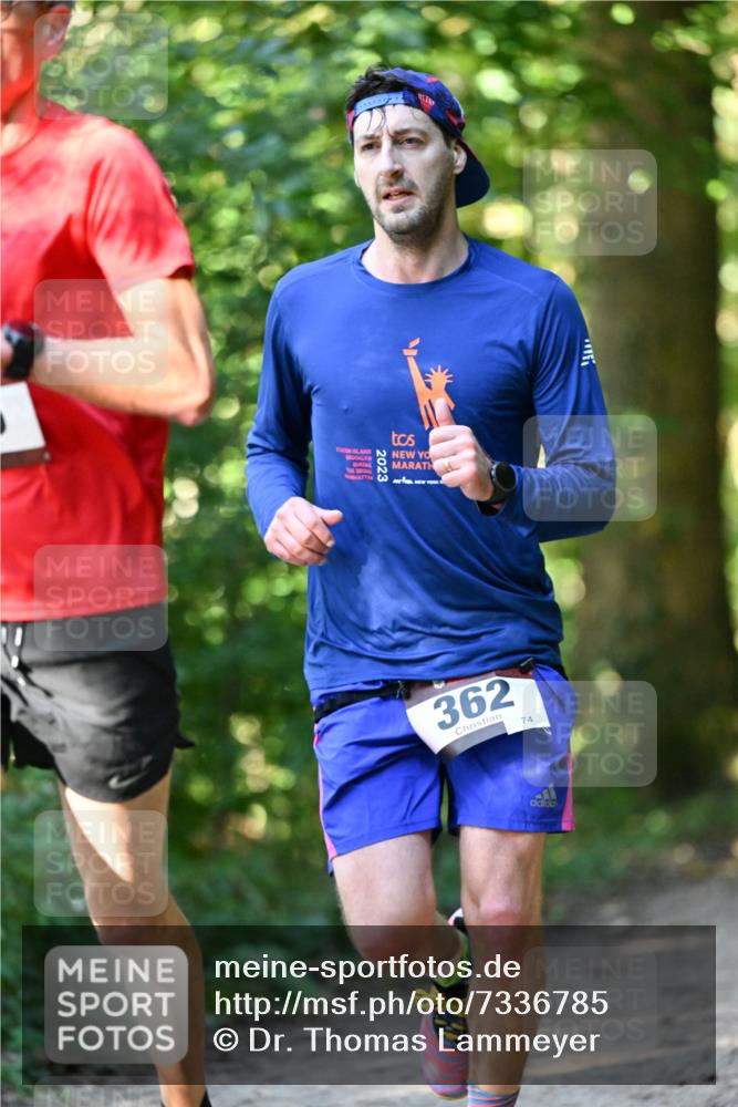 06.10.2024 - Bramfelder Halbmarathon 2024 Dr. Thomas Lammeyer http://msf.ph/oto/7336785 06.10.2024 10:16:49 Laufen 362, 74 meine-sportfotos.de