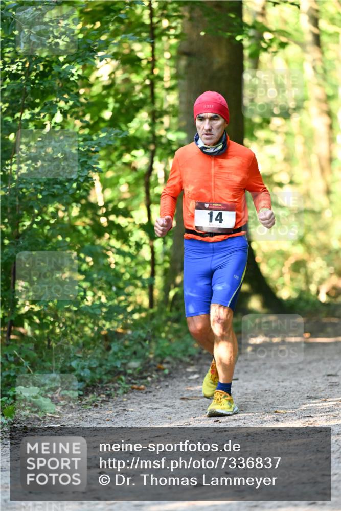 06.10.2024 - Bramfelder Halbmarathon 2024 Dr. Thomas Lammeyer http://msf.ph/oto/7336837 06.10.2024 10:17:20 Laufen 14 meine-sportfotos.de