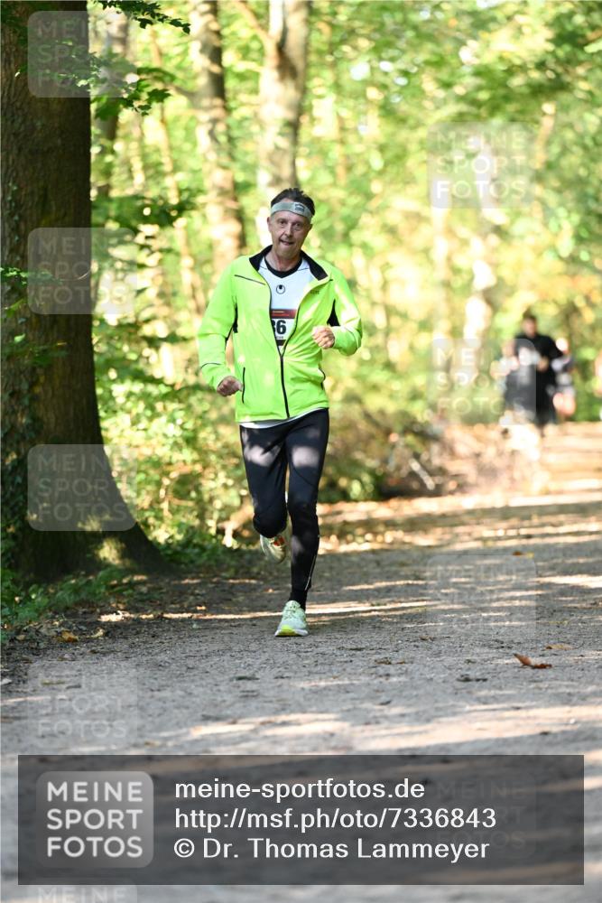 06.10.2024 - Bramfelder Halbmarathon 2024 Dr. Thomas Lammeyer http://msf.ph/oto/7336843 06.10.2024 10:17:22 Laufen 6 meine-sportfotos.de