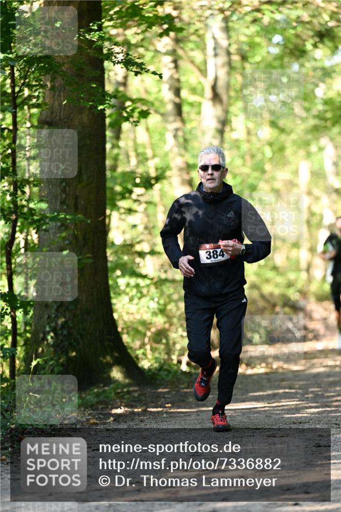 06.10.2024 - Bramfelder Halbmarathon 2024 Dr. Thomas Lammeyer http://msf.ph/oto/7336882 06.10.2024 10:17:39 Laufen 384 meine-sportfotos.de