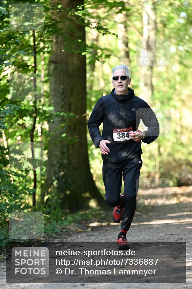 06.10.2024 - Bramfelder Halbmarathon 2024 Dr. Thomas Lammeyer http://msf.ph/oto/7336887 06.10.2024 10:17:40 Laufen 384 meine-sportfotos.de