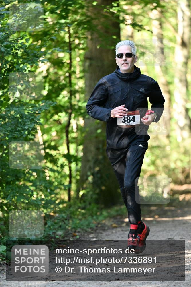 06.10.2024 - Bramfelder Halbmarathon 2024 Dr. Thomas Lammeyer http://msf.ph/oto/7336891 06.10.2024 10:17:40 Laufen 384 meine-sportfotos.de