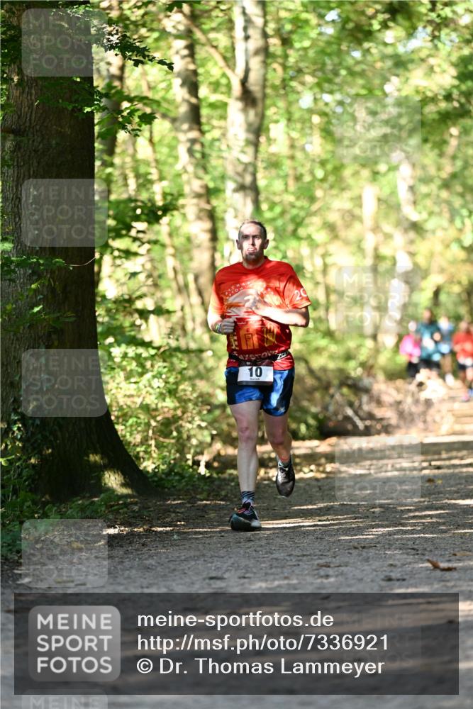06.10.2024 - Bramfelder Halbmarathon 2024 Dr. Thomas Lammeyer http://msf.ph/oto/7336921 06.10.2024 10:18:02 Laufen 10 meine-sportfotos.de