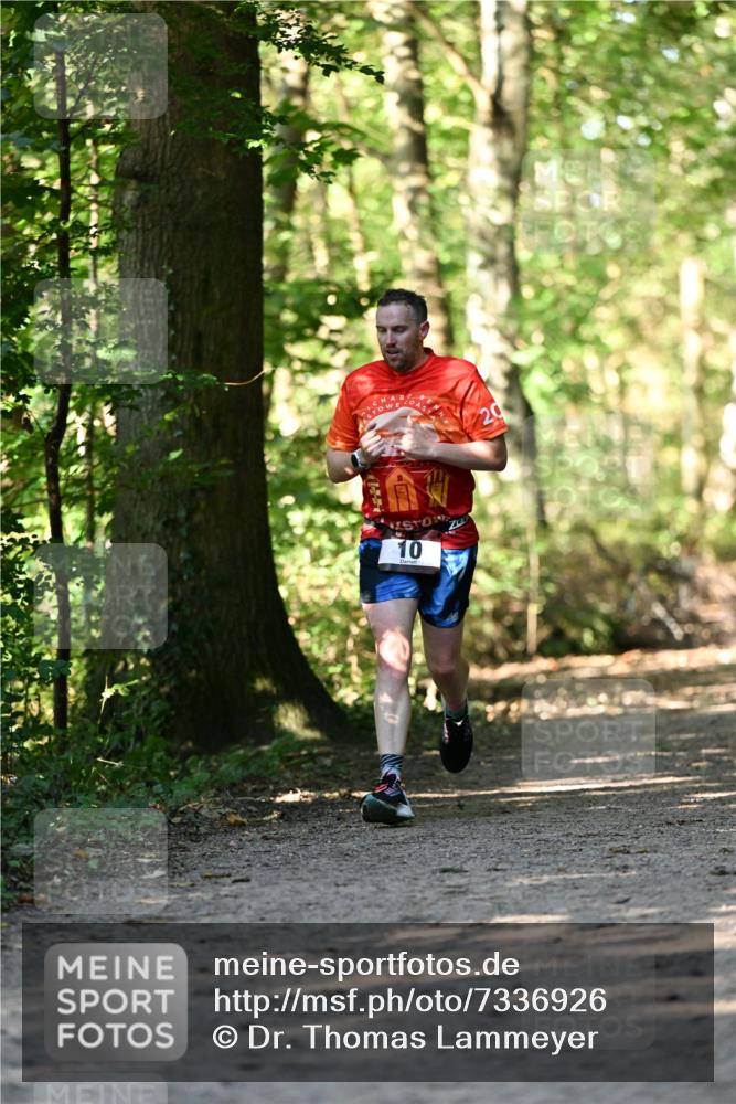 06.10.2024 - Bramfelder Halbmarathon 2024 Dr. Thomas Lammeyer http://msf.ph/oto/7336926 06.10.2024 10:18:02 Laufen 10, 20 meine-sportfotos.de