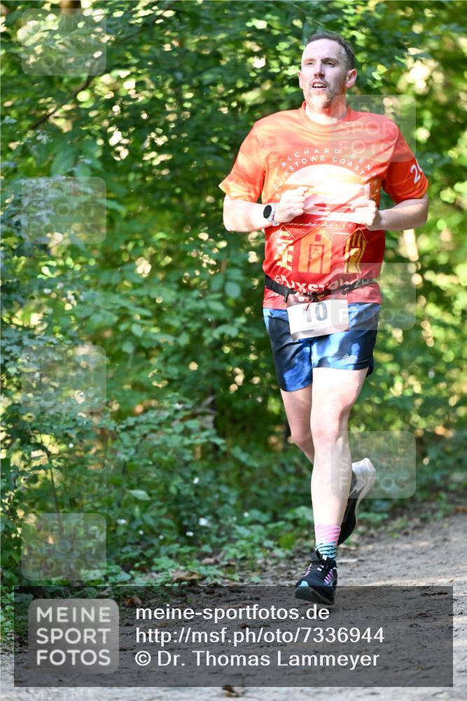06.10.2024 - Bramfelder Halbmarathon 2024 Dr. Thomas Lammeyer http://msf.ph/oto/7336944 06.10.2024 10:18:05 Laufen 10 meine-sportfotos.de