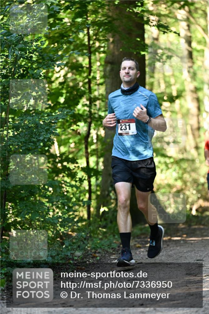 06.10.2024 - Bramfelder Halbmarathon 2024 Dr. Thomas Lammeyer http://msf.ph/oto/7336950 06.10.2024 10:18:19 Laufen 231, 51 meine-sportfotos.de