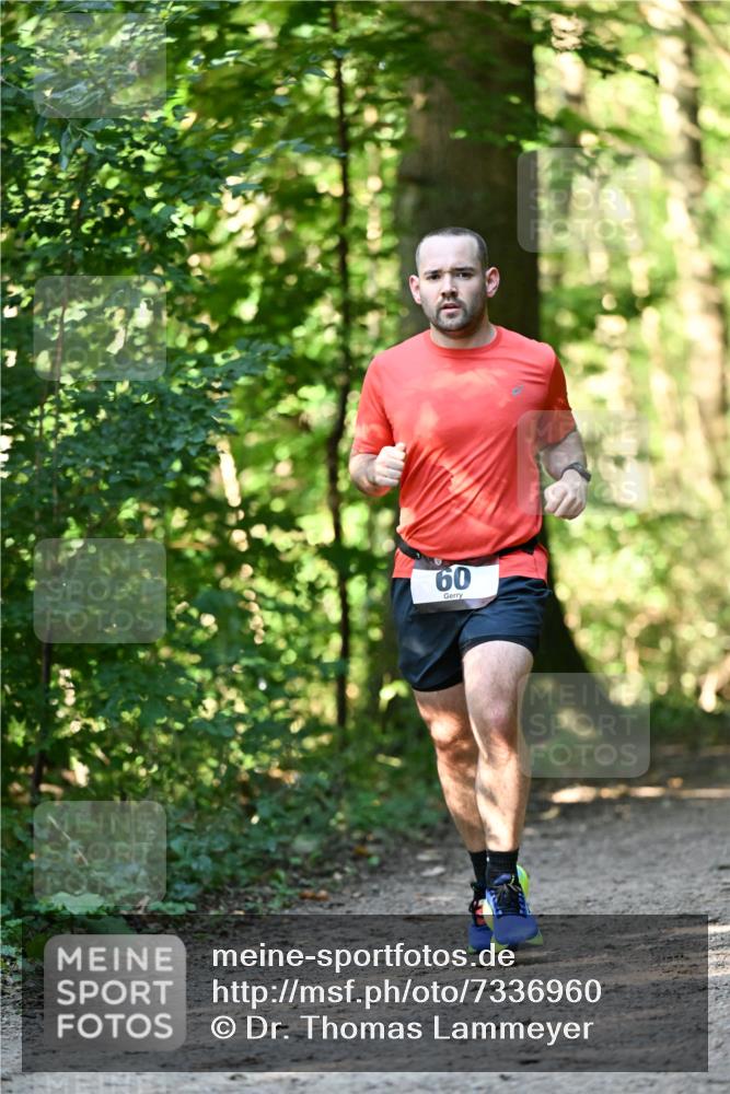 06.10.2024 - Bramfelder Halbmarathon 2024 Dr. Thomas Lammeyer http://msf.ph/oto/7336960 06.10.2024 10:18:21 Laufen 60 meine-sportfotos.de