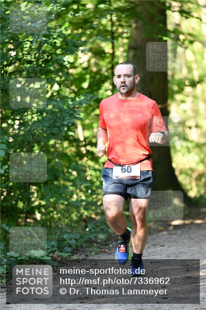 06.10.2024 - Bramfelder Halbmarathon 2024 Dr. Thomas Lammeyer http://msf.ph/oto/7336962 06.10.2024 10:18:22 Laufen 50, 60 meine-sportfotos.de