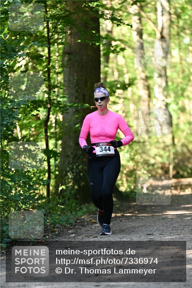 06.10.2024 - Bramfelder Halbmarathon 2024 Dr. Thomas Lammeyer http://msf.ph/oto/7336974 06.10.2024 10:18:28 Laufen 344 meine-sportfotos.de