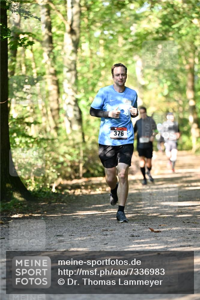 06.10.2024 - Bramfelder Halbmarathon 2024 Dr. Thomas Lammeyer http://msf.ph/oto/7336983 06.10.2024 10:18:30 Laufen 376 meine-sportfotos.de