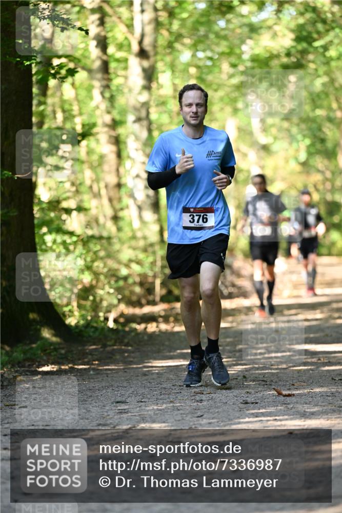 06.10.2024 - Bramfelder Halbmarathon 2024 Dr. Thomas Lammeyer http://msf.ph/oto/7336987 06.10.2024 10:18:31 Laufen 376 meine-sportfotos.de