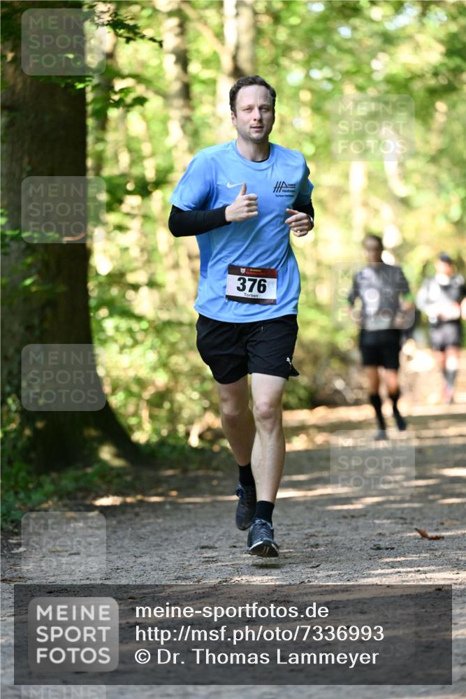 06.10.2024 - Bramfelder Halbmarathon 2024 Dr. Thomas Lammeyer http://msf.ph/oto/7336993 06.10.2024 10:18:32 Laufen 376 meine-sportfotos.de