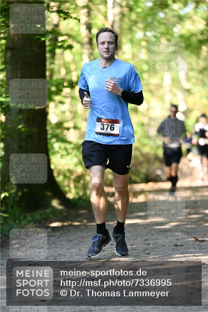 06.10.2024 - Bramfelder Halbmarathon 2024 Dr. Thomas Lammeyer http://msf.ph/oto/7336995 06.10.2024 10:18:32 Laufen 376 meine-sportfotos.de