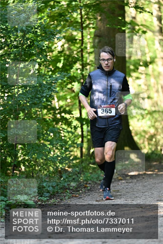 06.10.2024 - Bramfelder Halbmarathon 2024 Dr. Thomas Lammeyer http://msf.ph/oto/7337011 06.10.2024 10:18:37 Laufen 365 meine-sportfotos.de