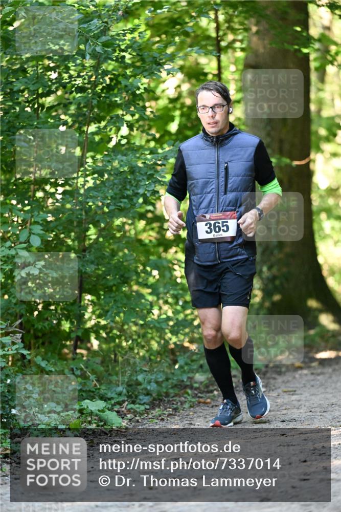 06.10.2024 - Bramfelder Halbmarathon 2024 Dr. Thomas Lammeyer http://msf.ph/oto/7337014 06.10.2024 10:18:38 Laufen 365 meine-sportfotos.de