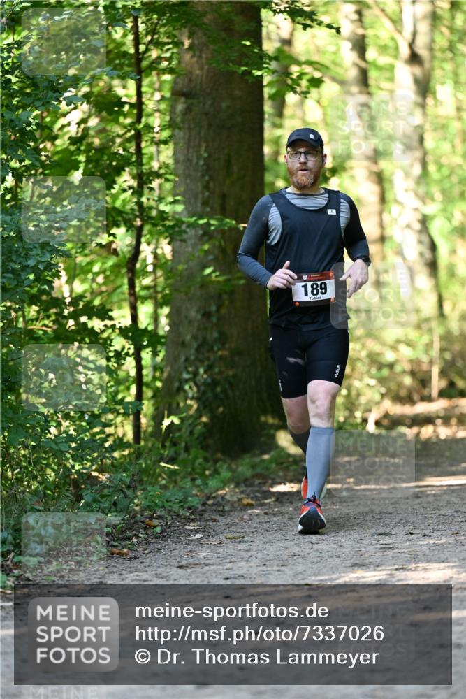 06.10.2024 - Bramfelder Halbmarathon 2024 Dr. Thomas Lammeyer http://msf.ph/oto/7337026 06.10.2024 10:18:41 Laufen 189 meine-sportfotos.de