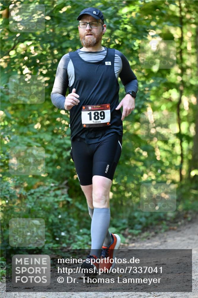 06.10.2024 - Bramfelder Halbmarathon 2024 Dr. Thomas Lammeyer http://msf.ph/oto/7337041 06.10.2024 10:18:43 Laufen 33, 189 meine-sportfotos.de