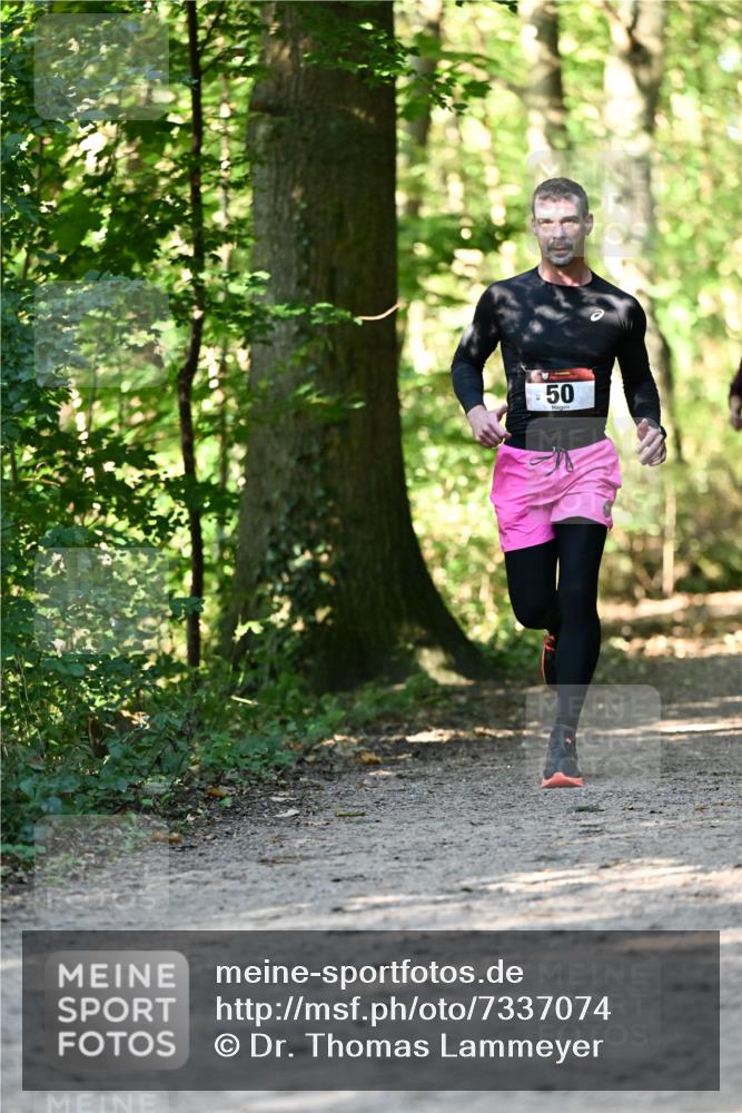 06.10.2024 - Bramfelder Halbmarathon 2024 Dr. Thomas Lammeyer http://msf.ph/oto/7337074 06.10.2024 10:19:24 Laufen 50 meine-sportfotos.de