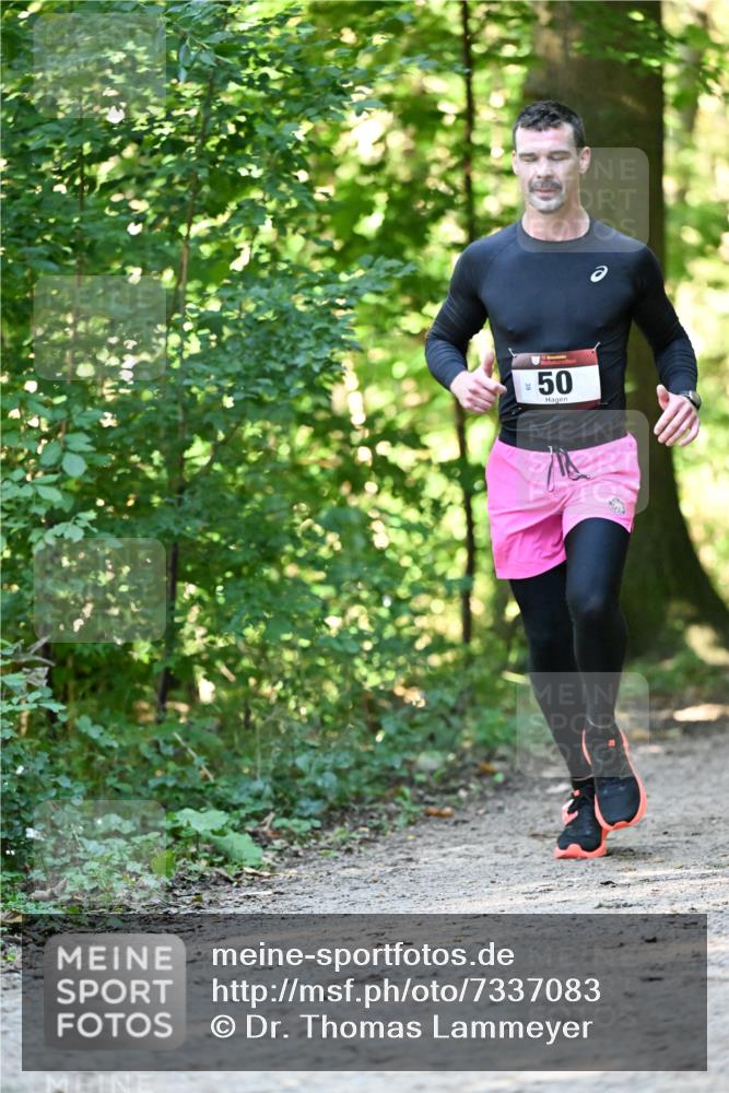 06.10.2024 - Bramfelder Halbmarathon 2024 Dr. Thomas Lammeyer http://msf.ph/oto/7337083 06.10.2024 10:19:25 Laufen 50 meine-sportfotos.de