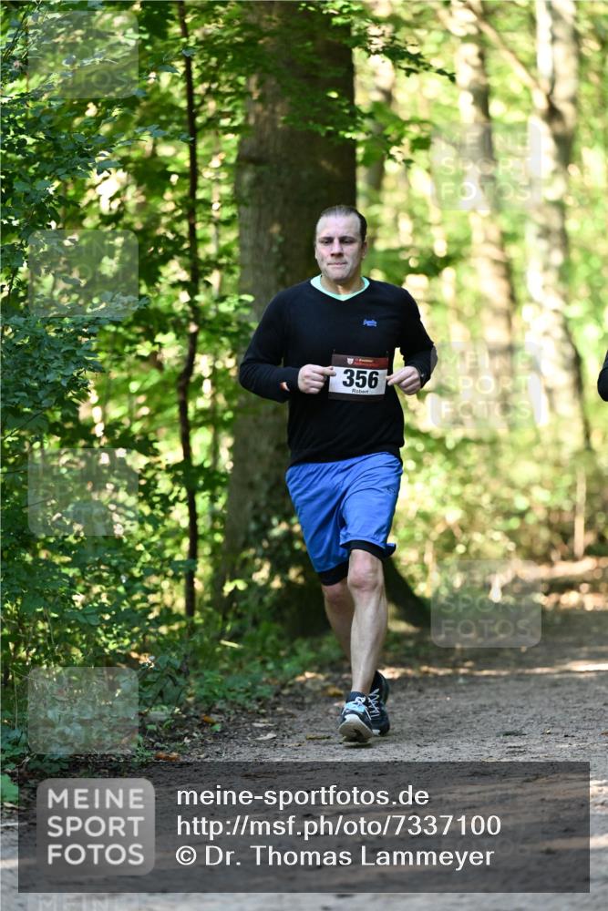 06.10.2024 - Bramfelder Halbmarathon 2024 Dr. Thomas Lammeyer http://msf.ph/oto/7337100 06.10.2024 10:19:36 Laufen 356 meine-sportfotos.de