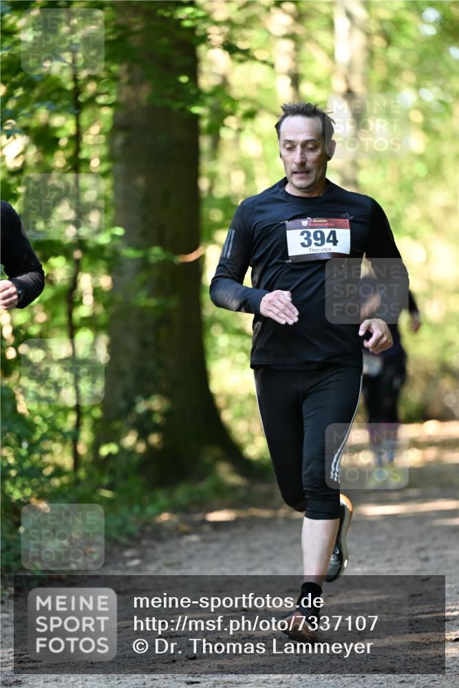 06.10.2024 - Bramfelder Halbmarathon 2024 Dr. Thomas Lammeyer http://msf.ph/oto/7337107 06.10.2024 10:19:38 Laufen 394 meine-sportfotos.de