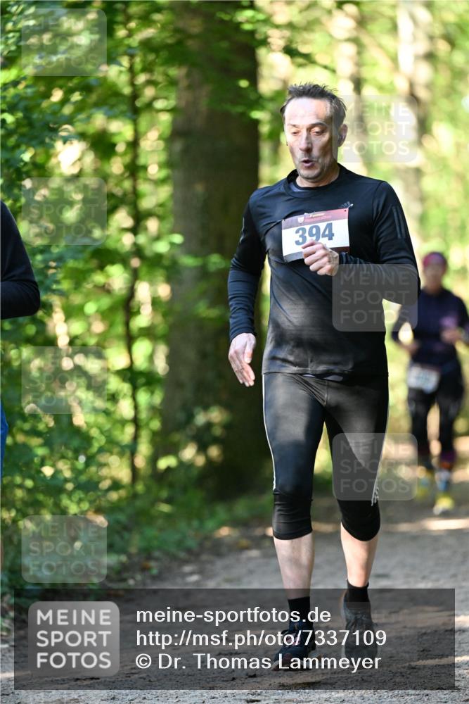 06.10.2024 - Bramfelder Halbmarathon 2024 Dr. Thomas Lammeyer http://msf.ph/oto/7337109 06.10.2024 10:19:38 Laufen 394 meine-sportfotos.de