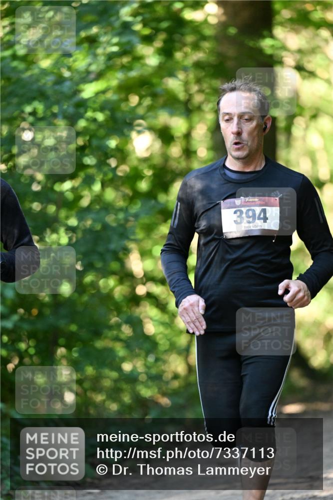 06.10.2024 - Bramfelder Halbmarathon 2024 Dr. Thomas Lammeyer http://msf.ph/oto/7337113 06.10.2024 10:19:38 Laufen 394 meine-sportfotos.de