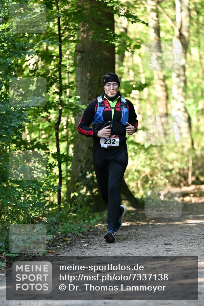 06.10.2024 - Bramfelder Halbmarathon 2024 Dr. Thomas Lammeyer http://msf.ph/oto/7337138 06.10.2024 10:19:48 Laufen 232 meine-sportfotos.de