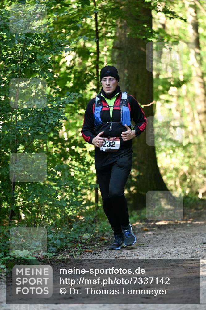 06.10.2024 - Bramfelder Halbmarathon 2024 Dr. Thomas Lammeyer http://msf.ph/oto/7337142 06.10.2024 10:19:49 Laufen 232 meine-sportfotos.de