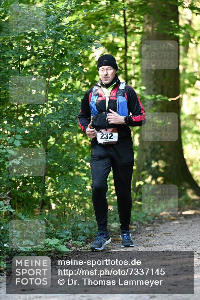 06.10.2024 - Bramfelder Halbmarathon 2024 Dr. Thomas Lammeyer http://msf.ph/oto/7337145 06.10.2024 10:19:49 Laufen 3, 232 meine-sportfotos.de