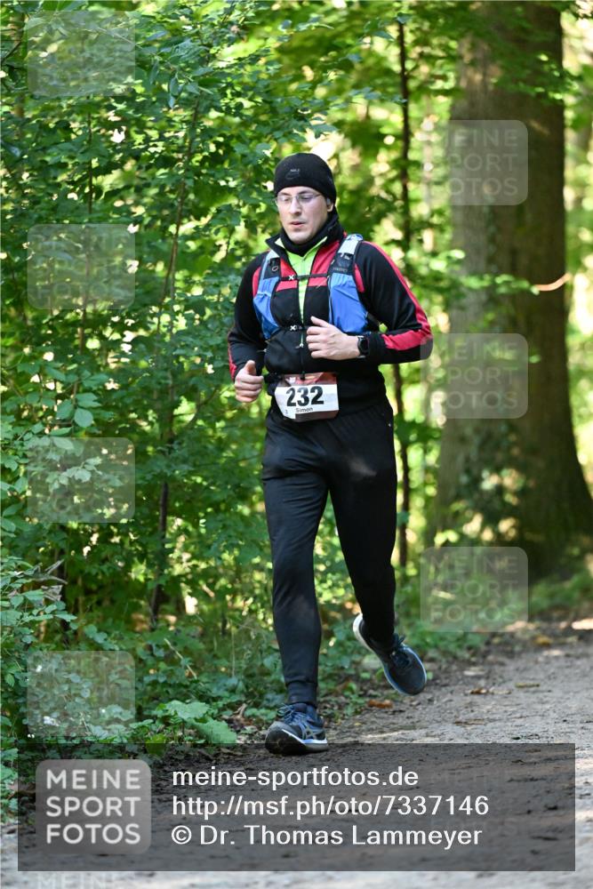 06.10.2024 - Bramfelder Halbmarathon 2024 Dr. Thomas Lammeyer http://msf.ph/oto/7337146 06.10.2024 10:19:49 Laufen 232 meine-sportfotos.de