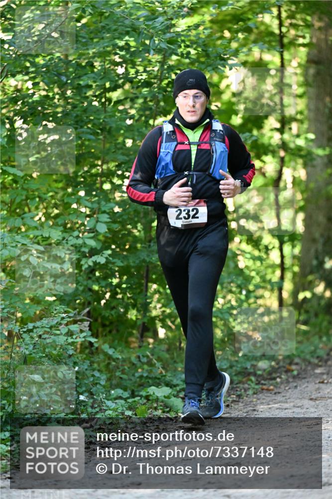 06.10.2024 - Bramfelder Halbmarathon 2024 Dr. Thomas Lammeyer http://msf.ph/oto/7337148 06.10.2024 10:19:49 Laufen 232, 0 meine-sportfotos.de
