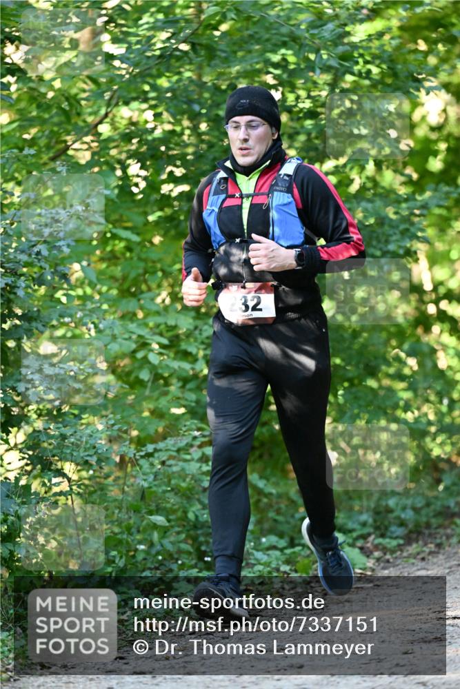 06.10.2024 - Bramfelder Halbmarathon 2024 Dr. Thomas Lammeyer http://msf.ph/oto/7337151 06.10.2024 10:19:50 Laufen 32 meine-sportfotos.de