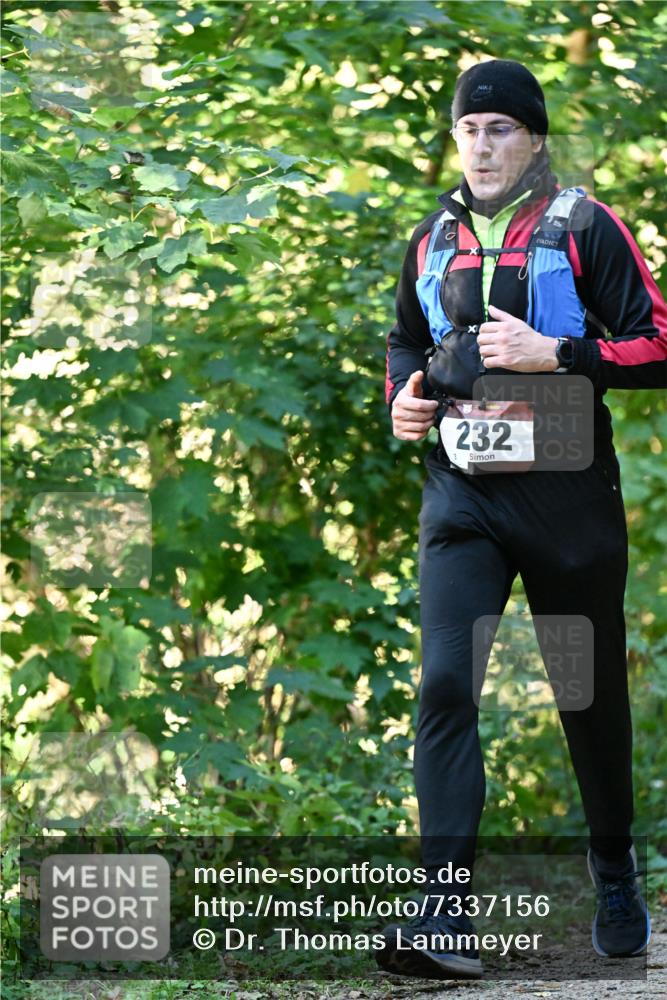 06.10.2024 - Bramfelder Halbmarathon 2024 Dr. Thomas Lammeyer http://msf.ph/oto/7337156 06.10.2024 10:19:50 Laufen 232, 3 meine-sportfotos.de