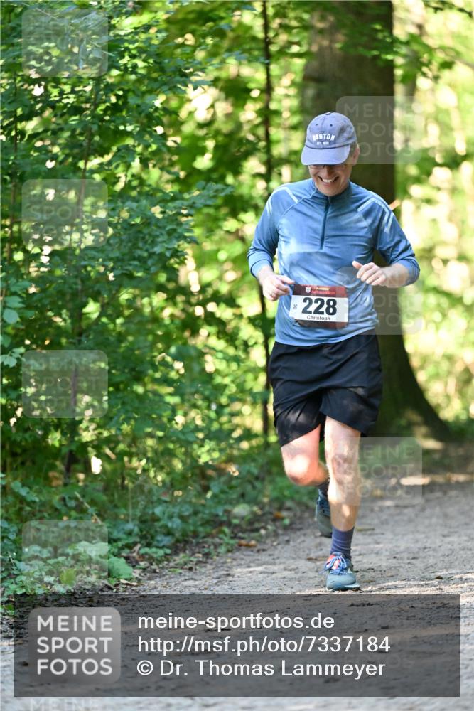 06.10.2024 - Bramfelder Halbmarathon 2024 Dr. Thomas Lammeyer http://msf.ph/oto/7337184 06.10.2024 10:20:09 Laufen 16, 30, 50, 228 meine-sportfotos.de