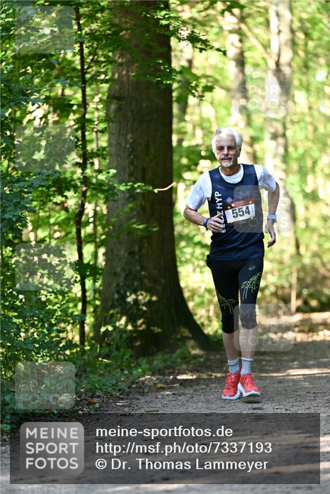06.10.2024 - Bramfelder Halbmarathon 2024 Dr. Thomas Lammeyer http://msf.ph/oto/7337193 06.10.2024 10:20:12 Laufen 554 meine-sportfotos.de