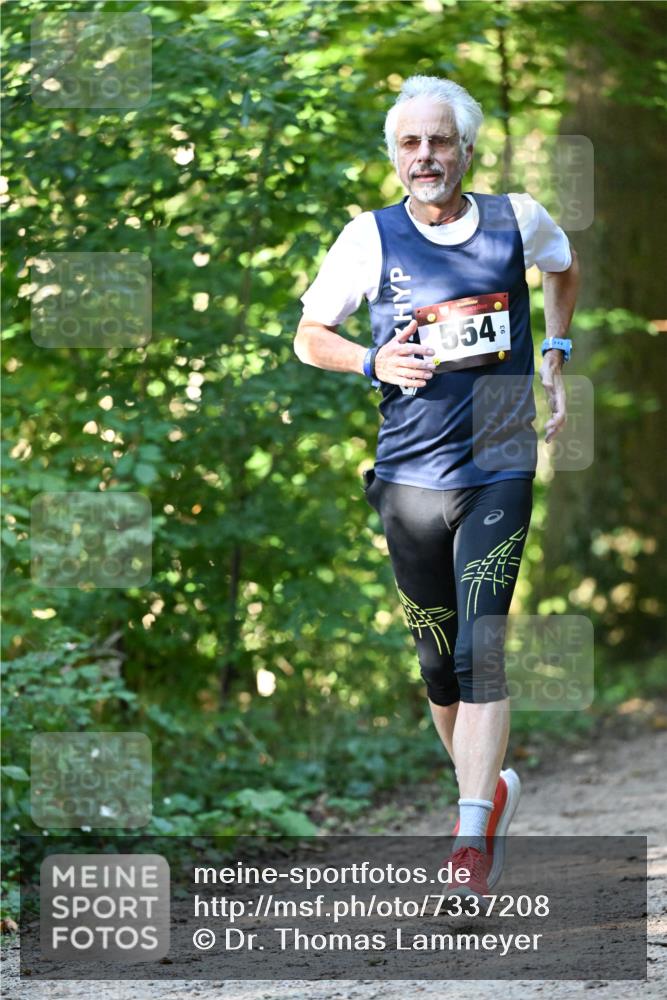 06.10.2024 - Bramfelder Halbmarathon 2024 Dr. Thomas Lammeyer http://msf.ph/oto/7337208 06.10.2024 10:20:14 Laufen 554 meine-sportfotos.de