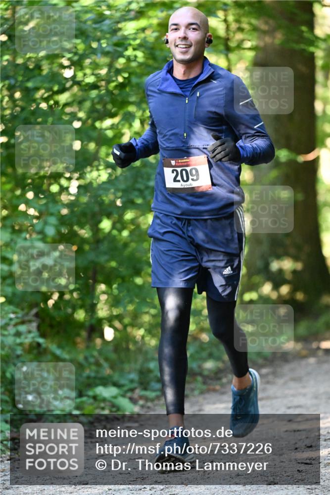 06.10.2024 - Bramfelder Halbmarathon 2024 Dr. Thomas Lammeyer http://msf.ph/oto/7337226 06.10.2024 10:20:18 Laufen 209 meine-sportfotos.de